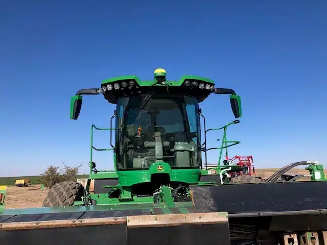 Gallery image 2 for Used 2023 John Deere W260R Windrower