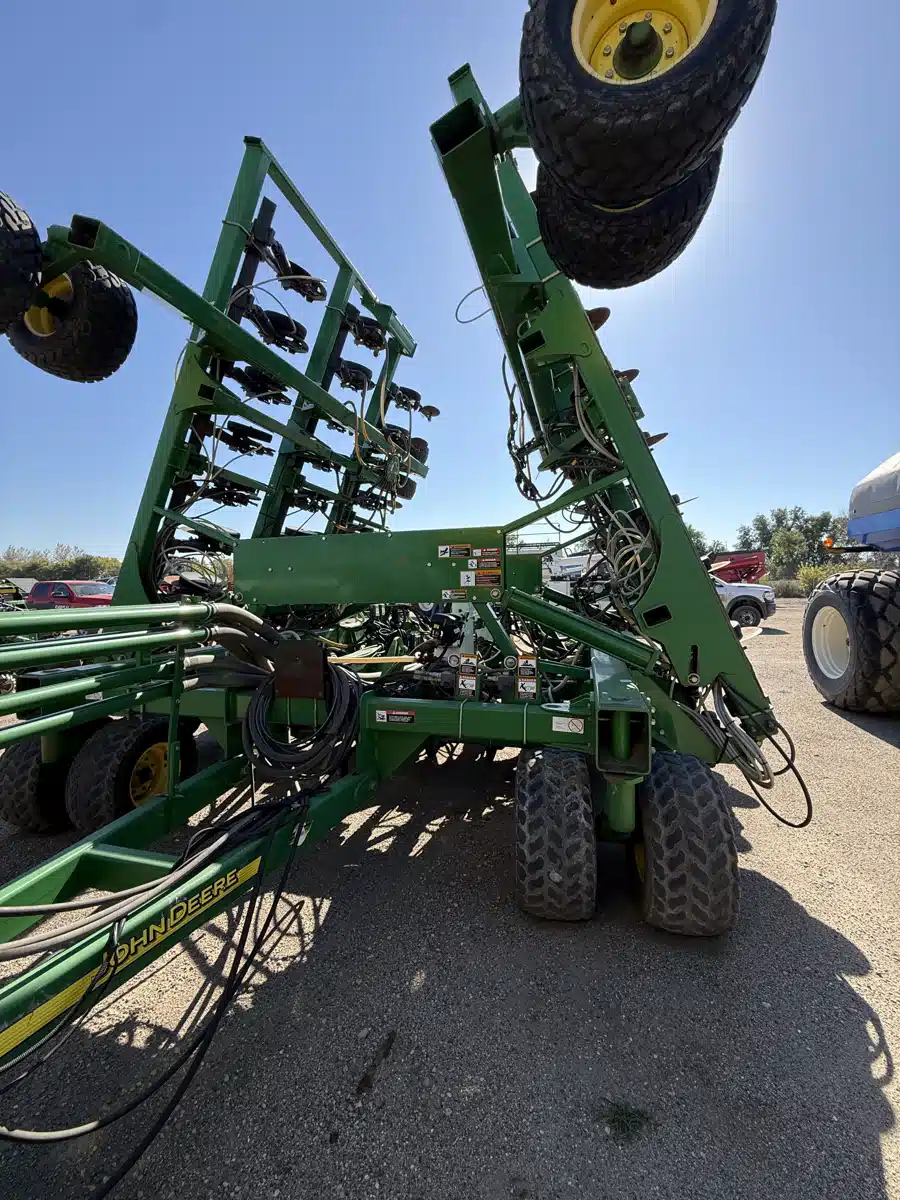 Gallery image 2 for Used 2010 John Deere 1895 Air Drill
