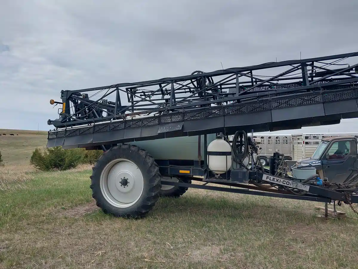 Gallery image 1 for Used 2003 Flexi-Coil S67 Sprayer - Self Propelled