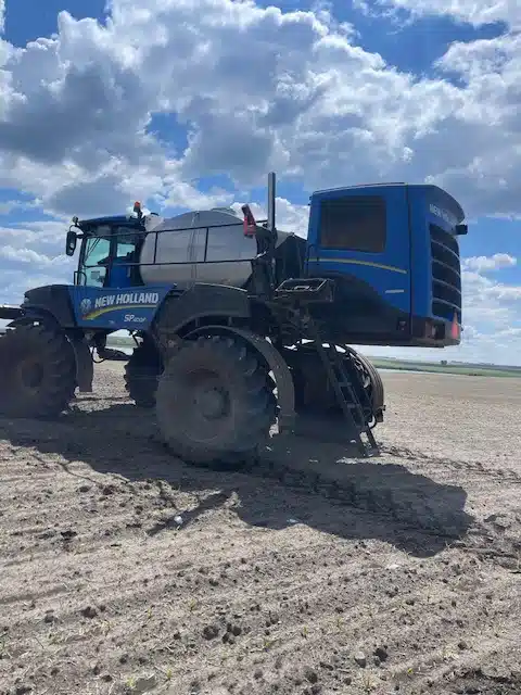 Gallery image 2 for Used 2017 New Holland SP.400F Sprayer - Self Propelled