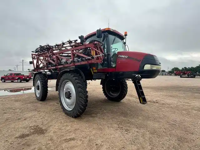 Gallery image 1 for Used 2015 Case IH PAT3340 Sprayer - Self Propelled