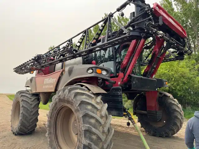 Gallery image 2 for Used 2017 Miller Nitro 6500 Sprayer - Self Propelled
