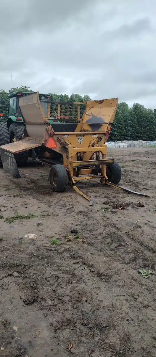 Gallery image 1 for Used 2005 Vermeer BP7000 Bale Processor