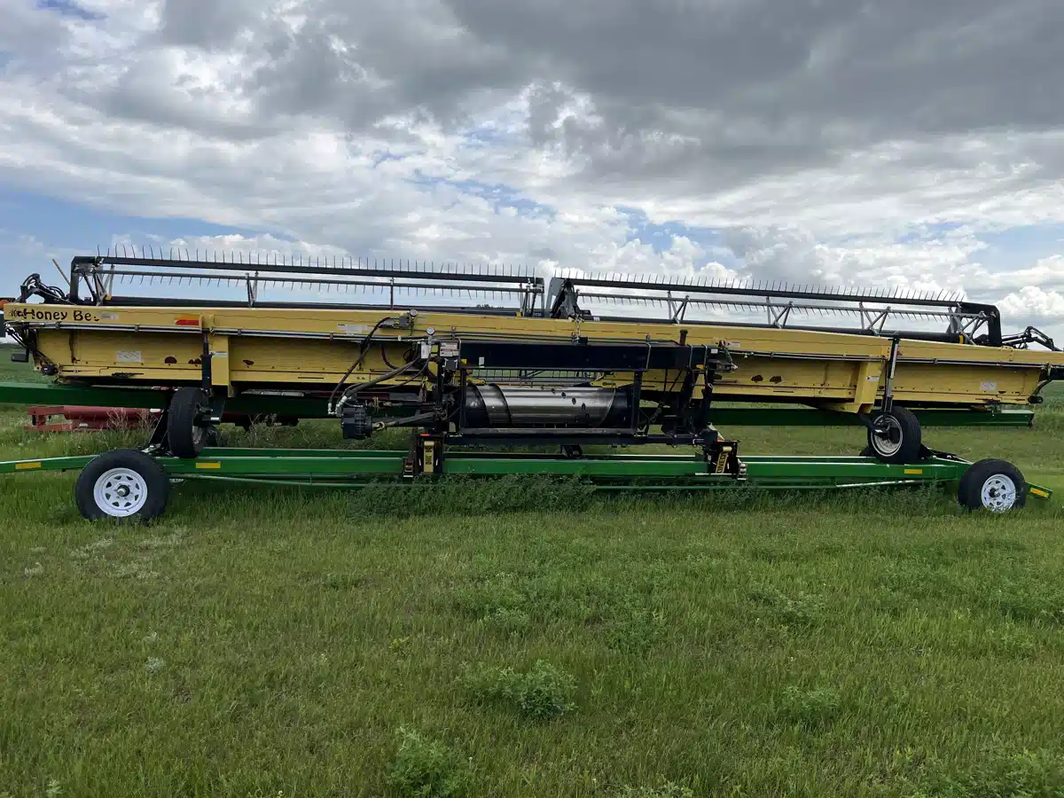 Gallery image 1 for Used Honey Bee SP39 Header - Draper