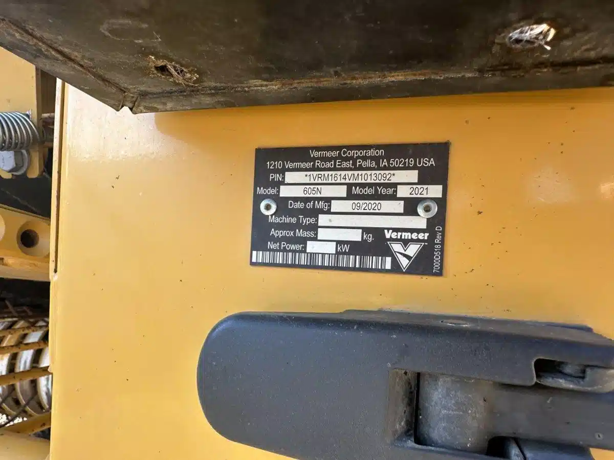 Gallery image 2 for Used 2020 Vermeer 605N Select Round Baler
