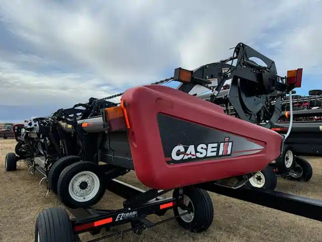 Gallery image 2 for Used 2010 Case IH 2162 Header Combine