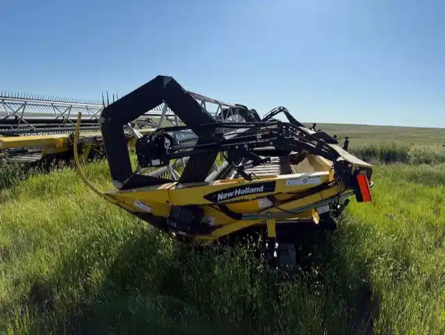 Gallery image 1 for Used 2006 New Holland 94C Header Combine