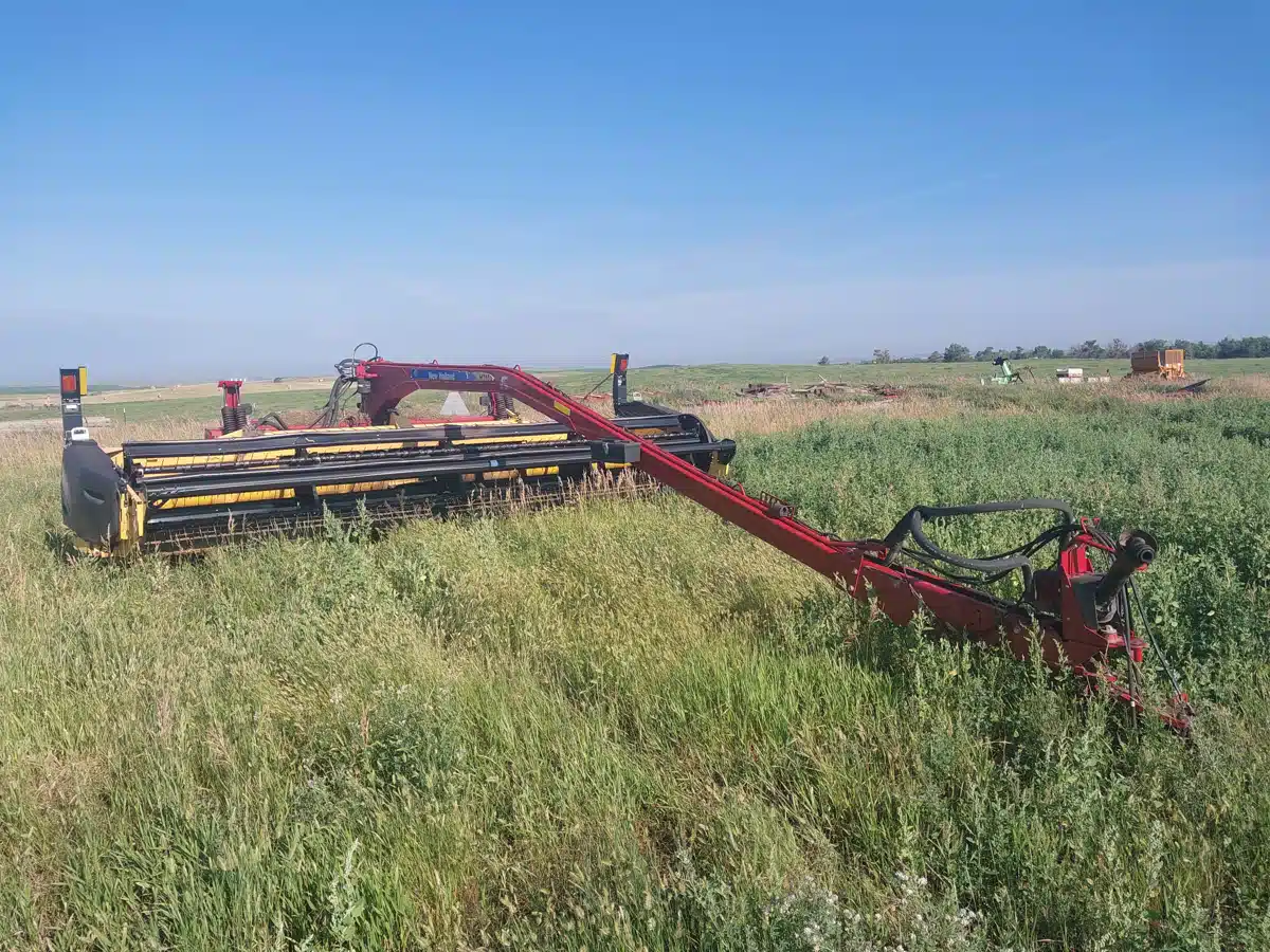 Gallery image 1 for Used 2014 New Holland H7150 Mower Conditioner