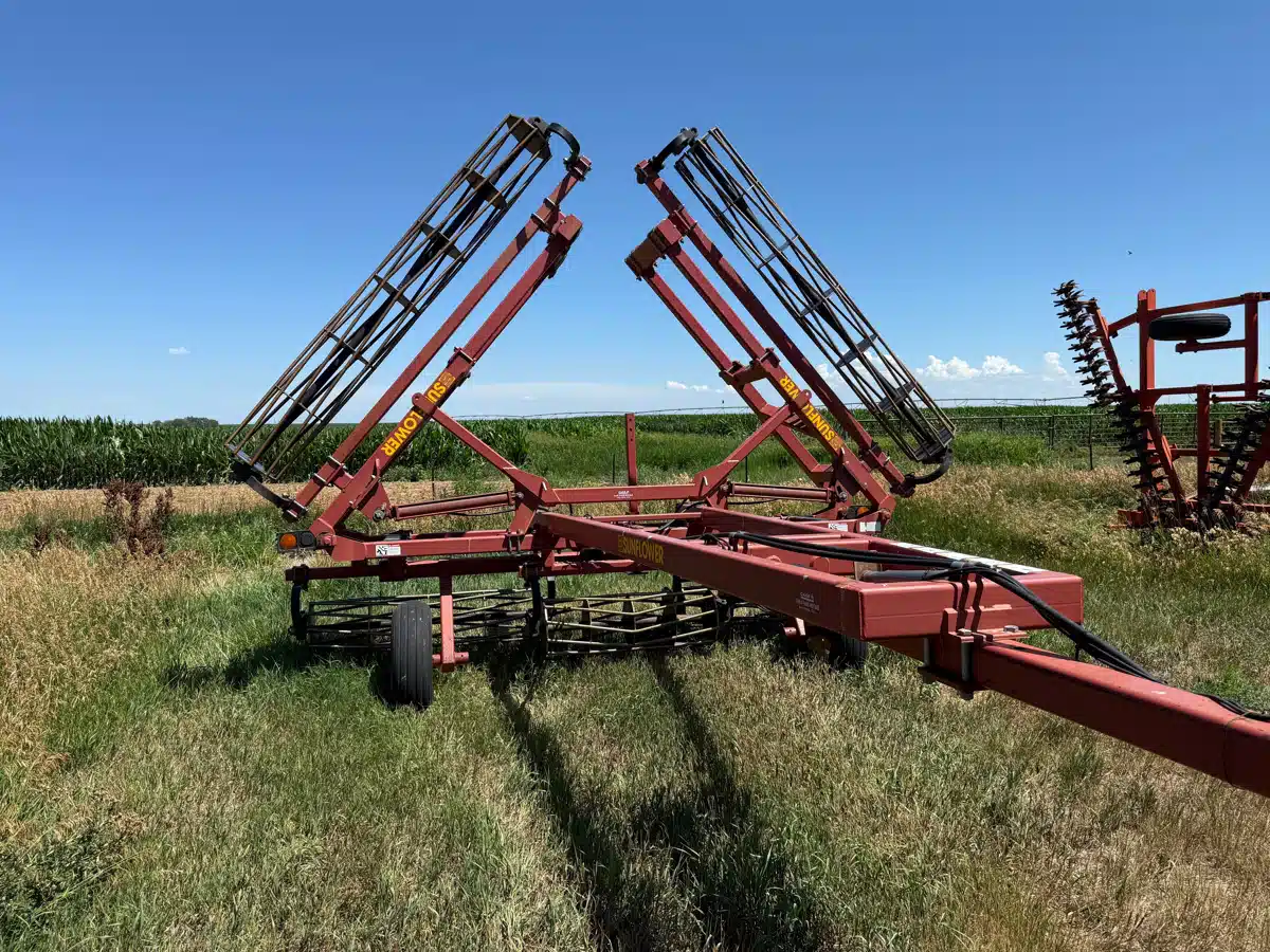 Gallery image 1 for Used 2001 Sunflower 7231 Vertical Tillage