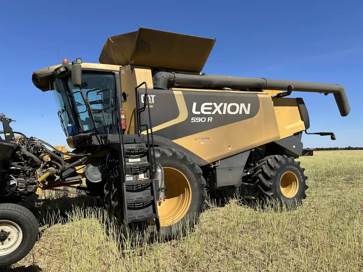 Gallery image 1 for Used 2009 Caterpillar 590R Combine