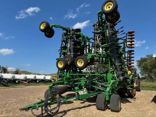Gallery image 1 for Used 2012 John Deere 1835 Air Drill