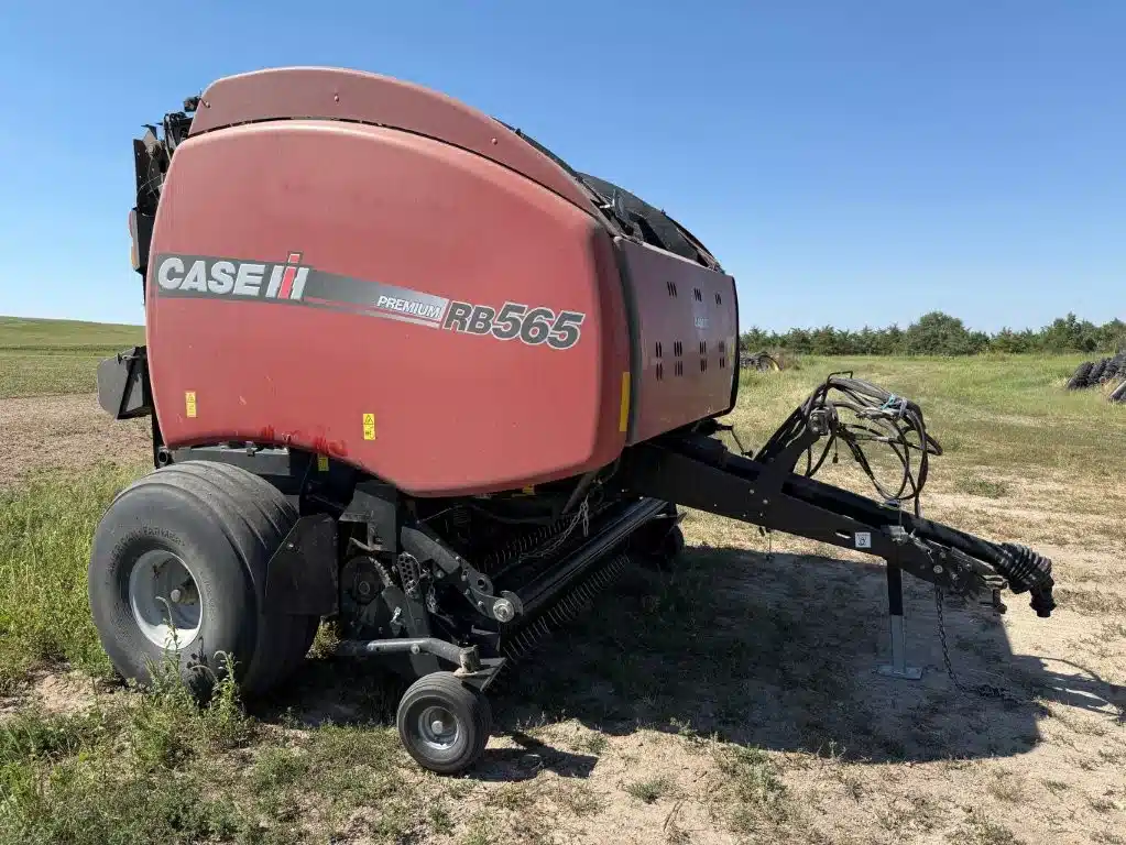 Gallery image 1 for Used 2018 Case IH RB565 Round Baler