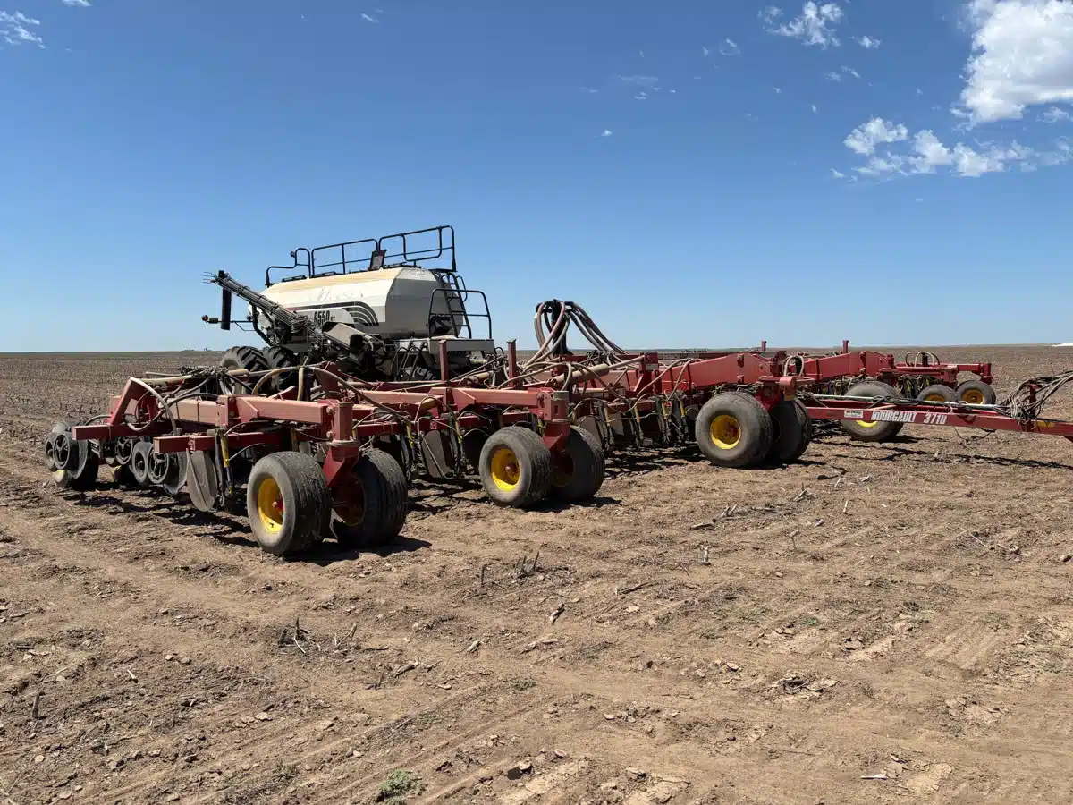 Gallery image 1 for Used 2014 Bourgault 3710 Air Drill