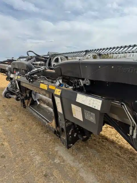 Gallery image 1 for 2024 MacDon FD250 Header Combine