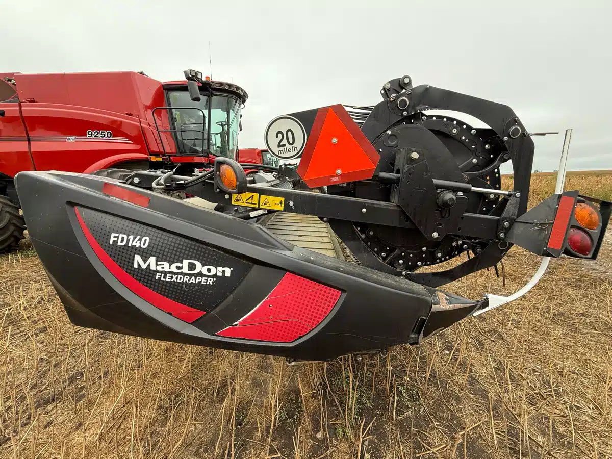 Gallery image 2 for Used 2020 MacDon FD140 Header Combine