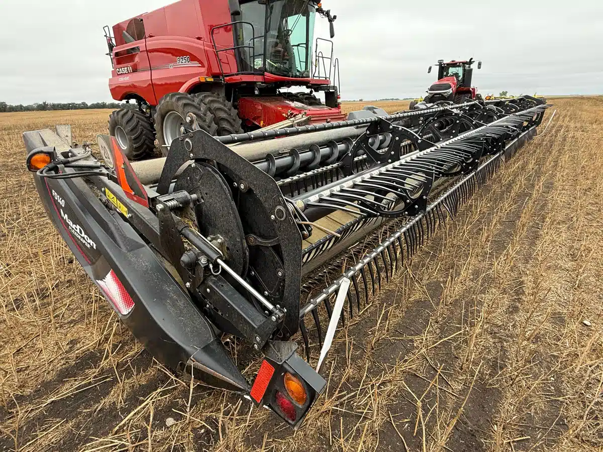 Gallery image 2 for Used 2019 MacDon FD140 Header Combine
