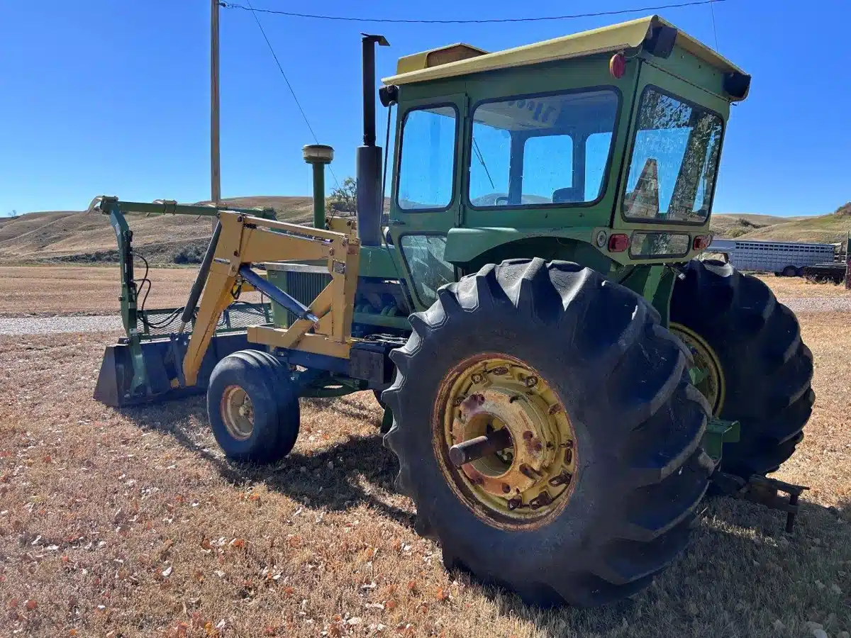 Gallery image 2 for 1970 John Deere 5020 Tractor