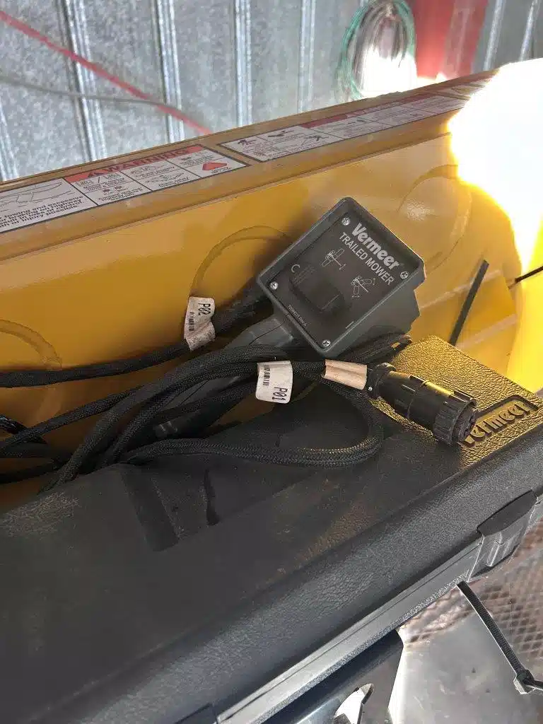 Gallery image 1 for 2023 Vermeer TM1410 Mower