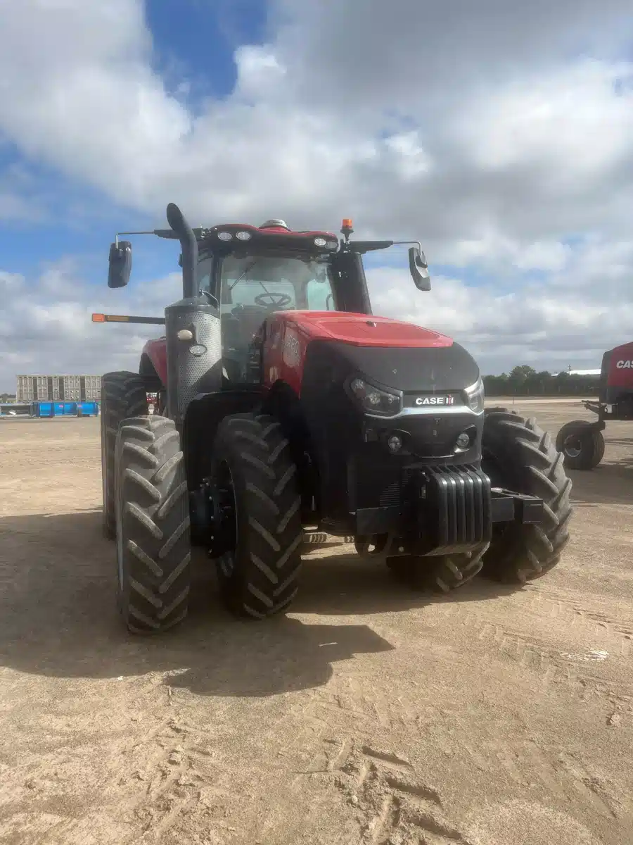 Gallery image 2 for Used 2021 Case IH MAGNUM 380 Tractor