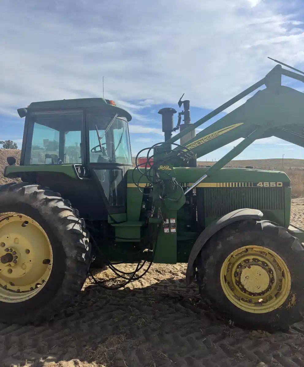 Gallery image 2 for 1988 John Deere 4650 Tractor