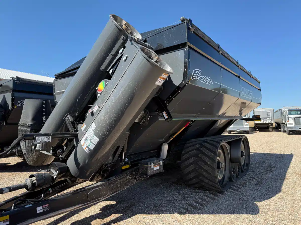 Gallery image 1 for Used 2022 Elmers Mfg HAULMASTER 1300 Grain Cart