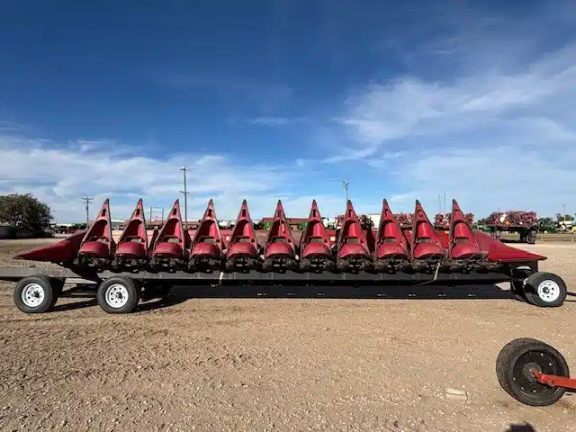 Used 2009 Case IH 3412 Header - Row Crop