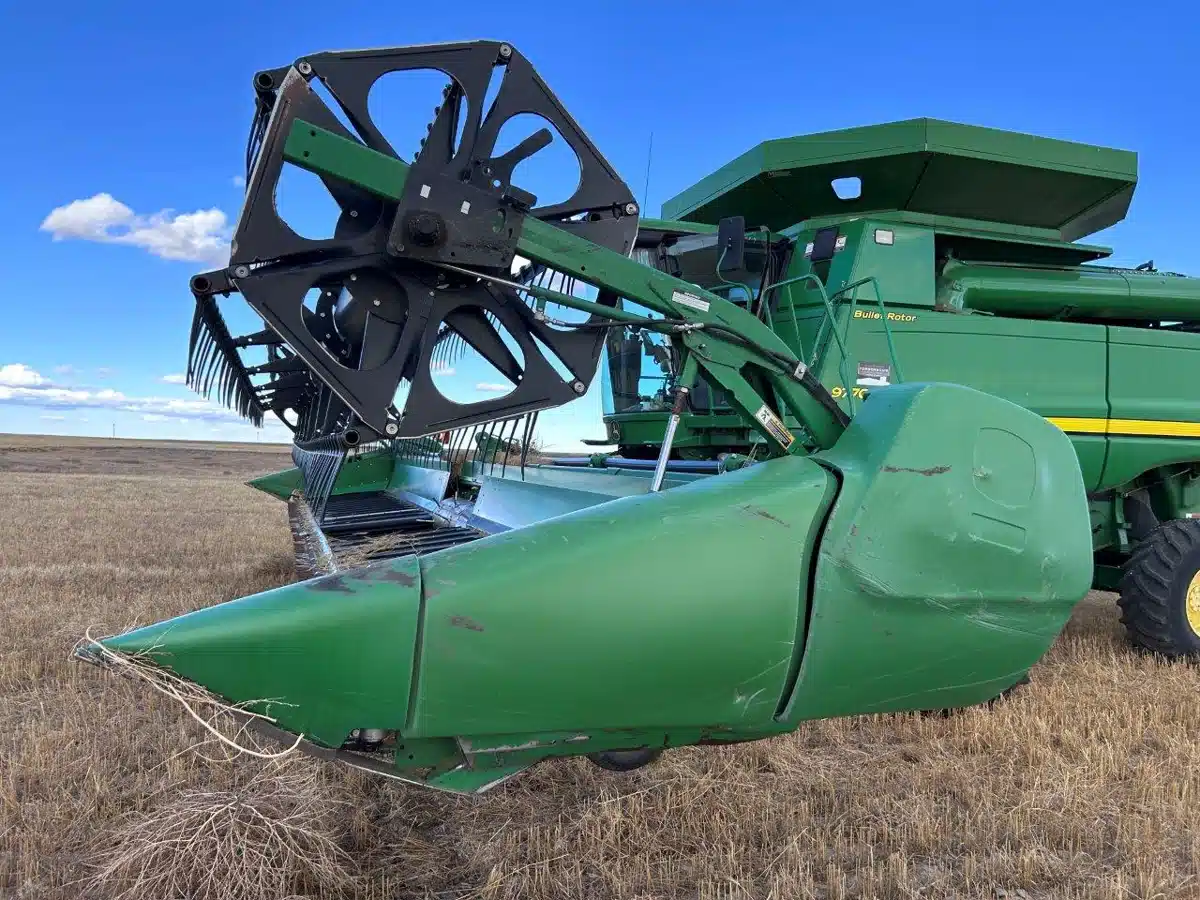 Used 2009 John Deere 635D Header Combine