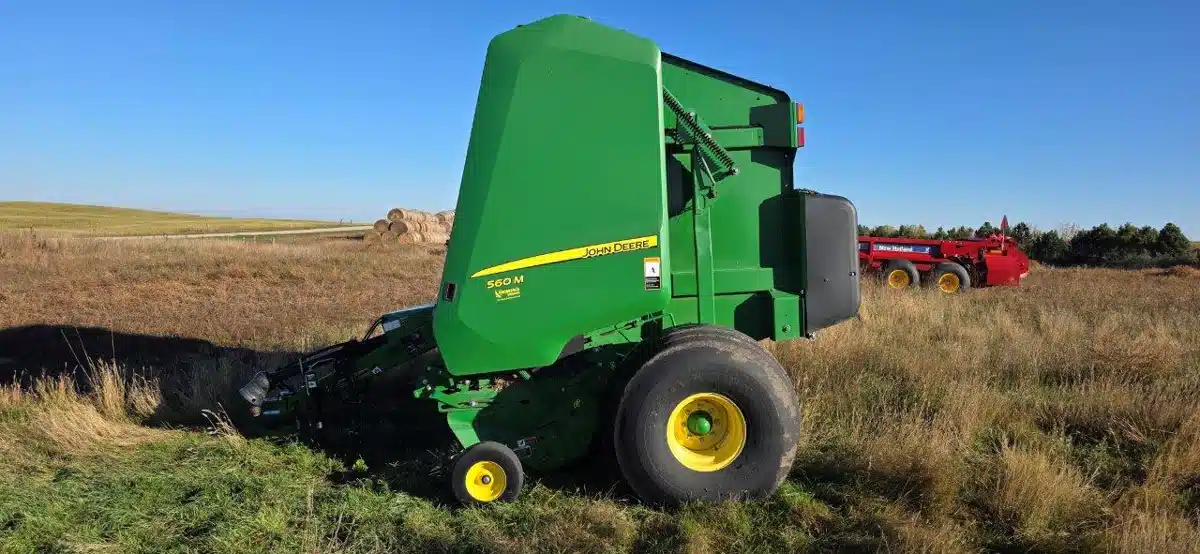 Gallery image 1 for Used 2019 John Deere 560M Round Baler