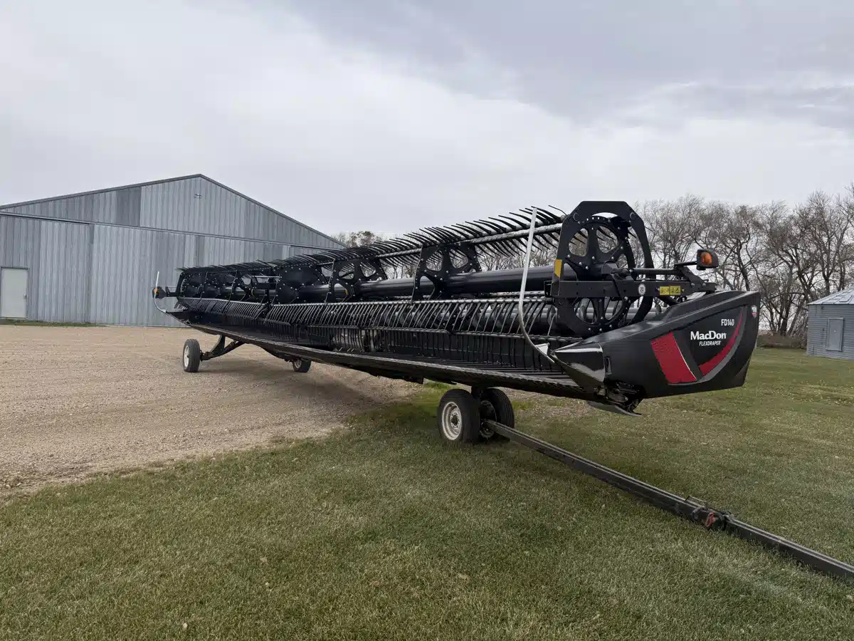Used 2019 MacDon FD140 Header Combine
