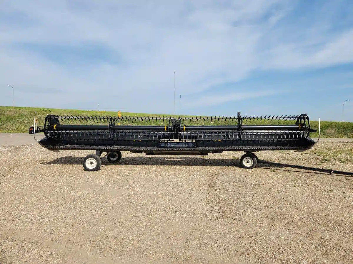 Gallery image 2 for 2016 MacDon FD75 Header - Flex Draper