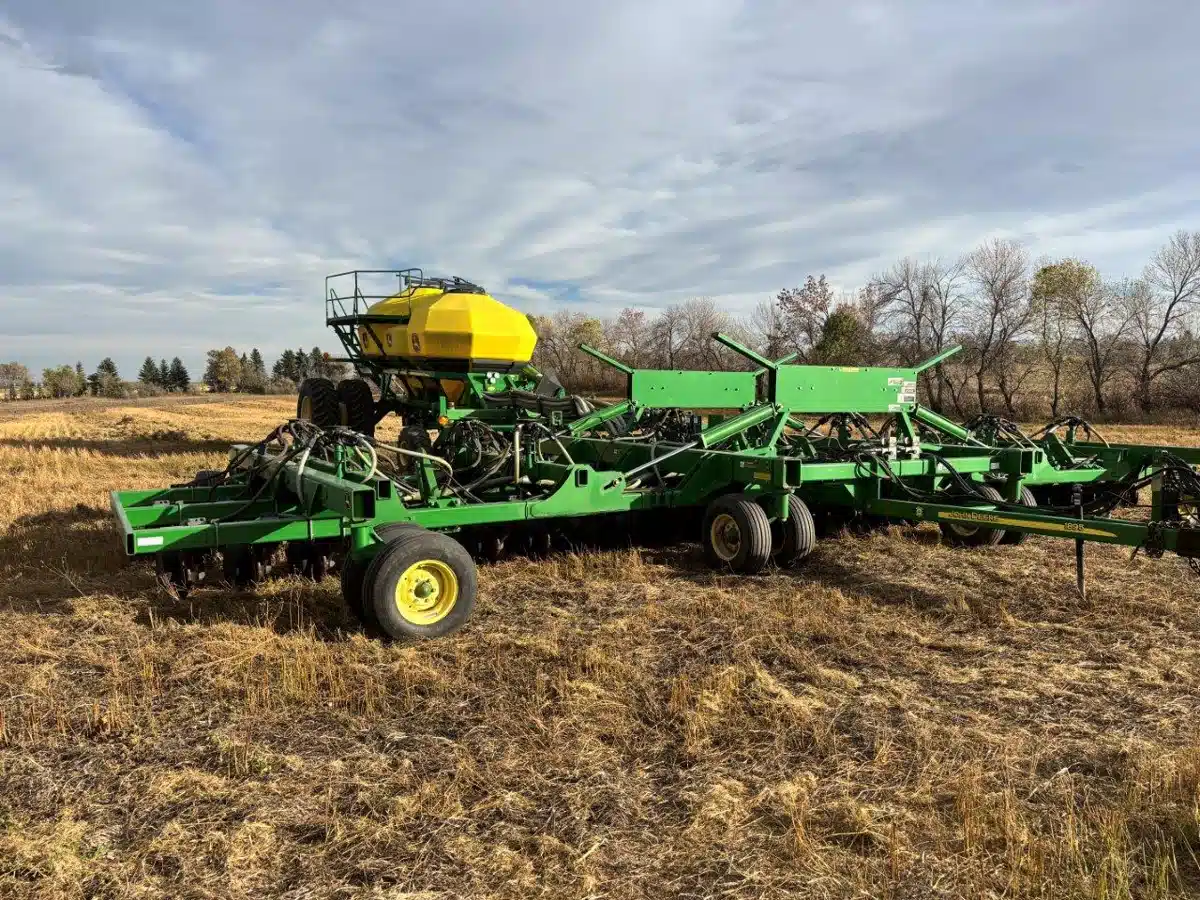 Used 2009 John Deere 1895 Air Seeder