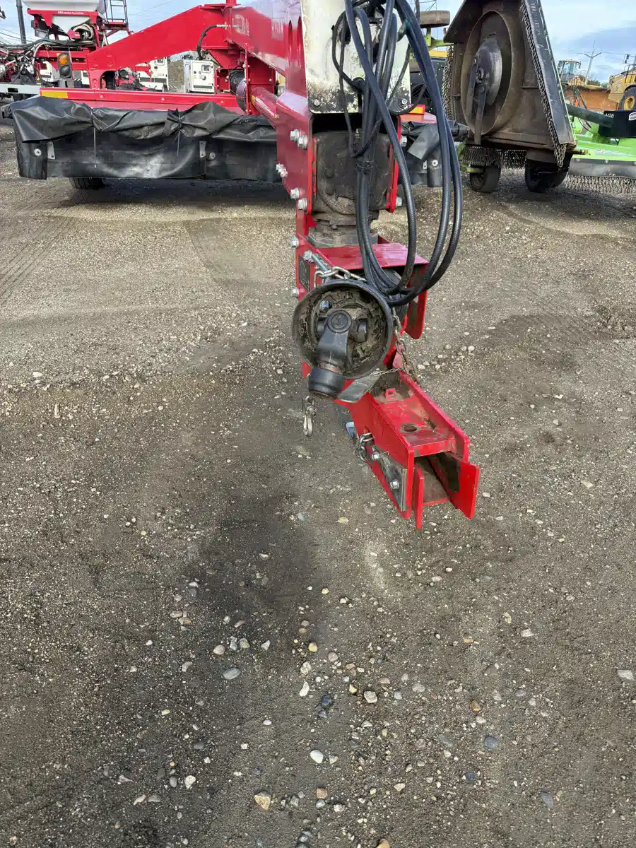 Gallery image 2 for 2020 Massey Ferguson 1393 Disc Mower Conditioner