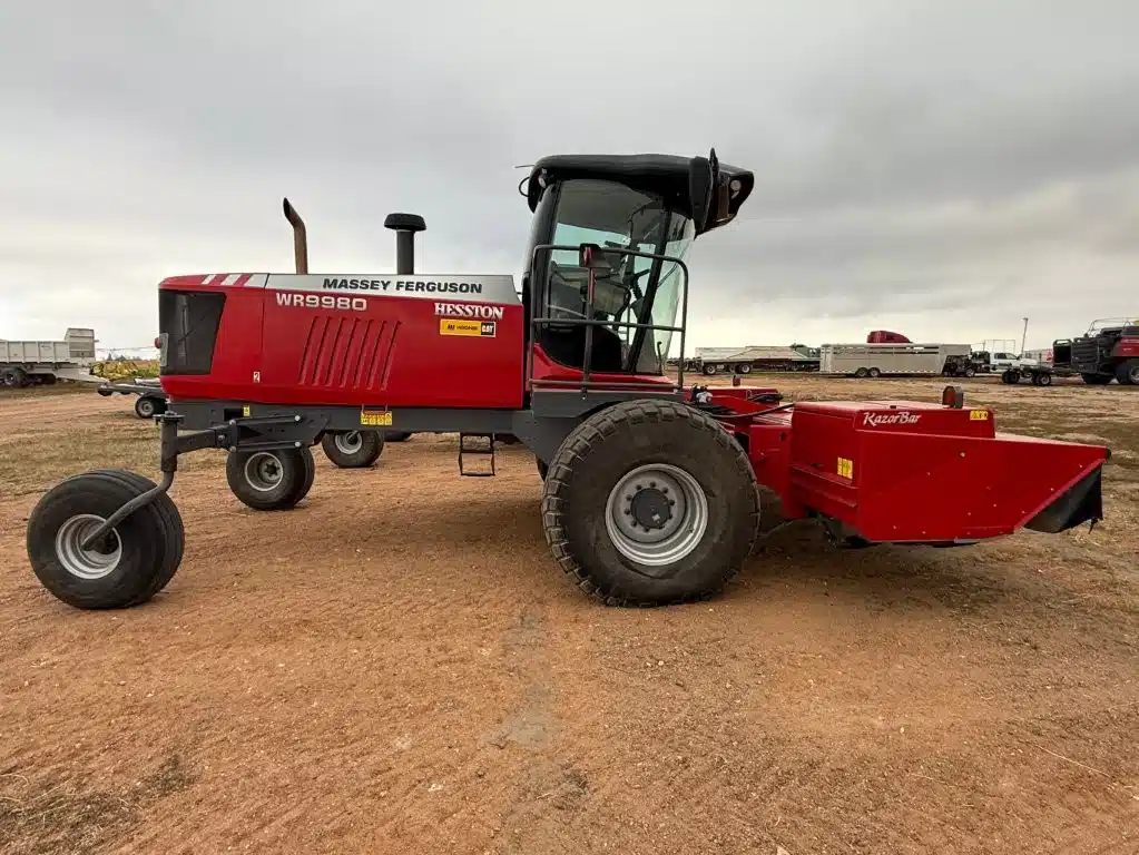 Gallery image 1 for 2020 Massey Ferguson WR9980 Windrower