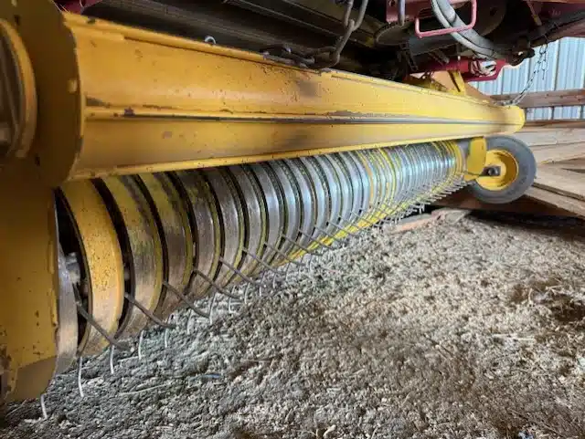 Used 2021 New Holland ROLL-BELT 560 Round Baler