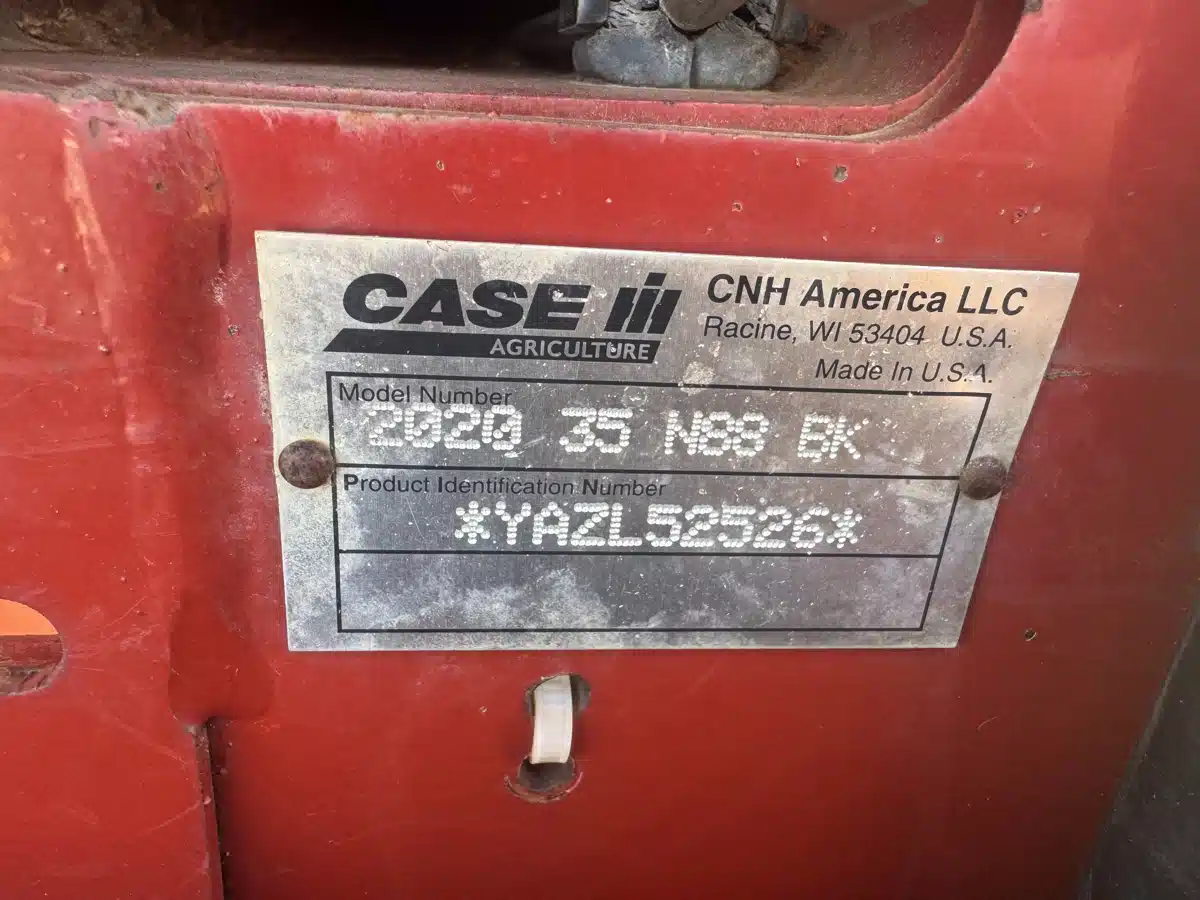 Gallery image 2 for Used 2010 Case IH 2020 Header Combine