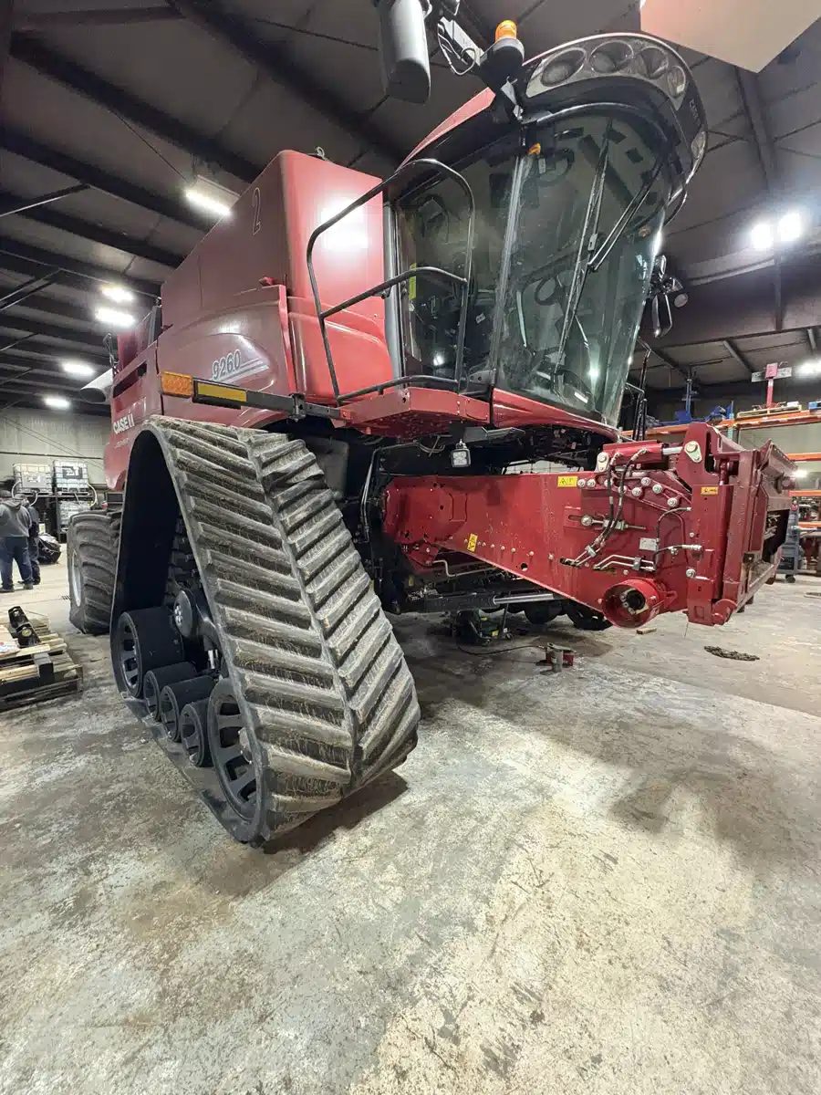 Gallery image 1 for 2025 Case IH 9260 Combine