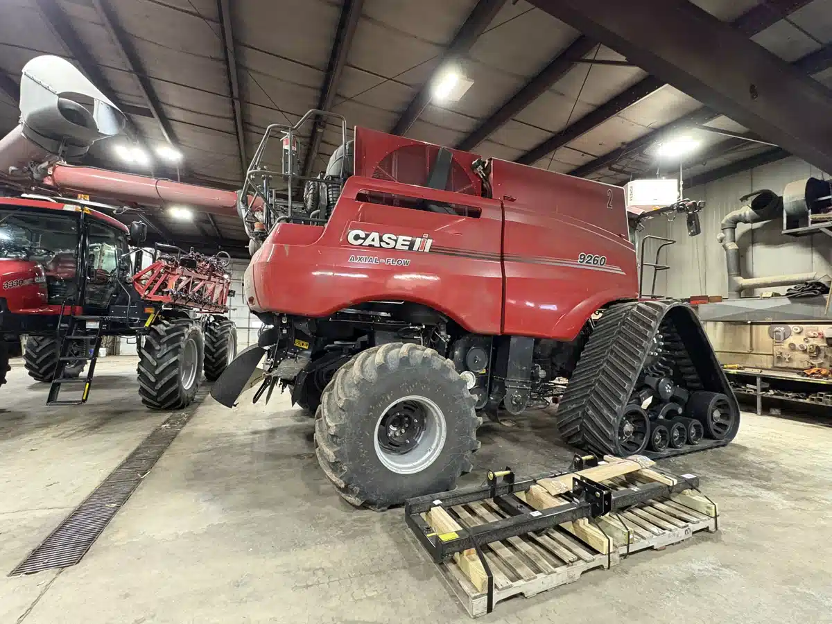 Gallery image 2 for 2025 Case IH 9260 Combine