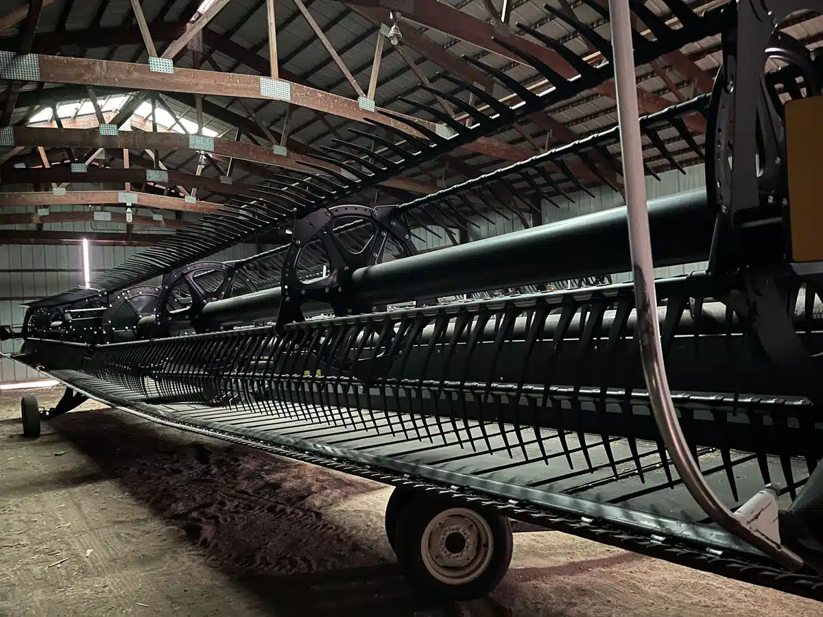 Used 2022 MacDon FD75 Header Combine