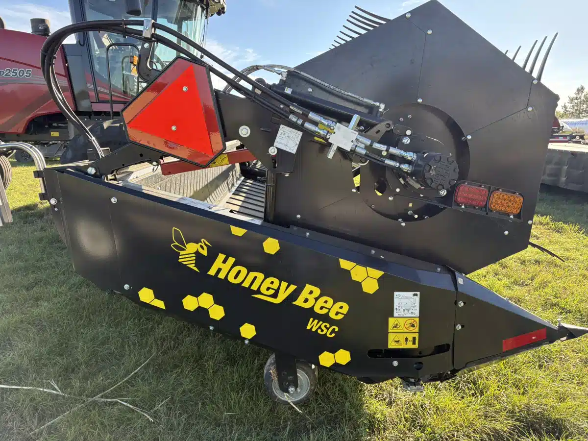 Used 2025 Honey Bee WSC362 Header - Draper