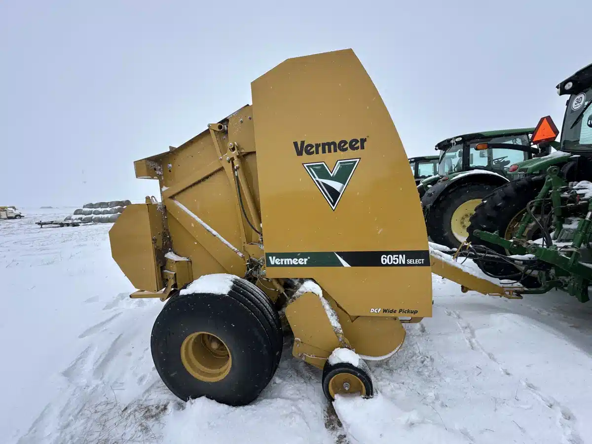 Used 2023 Vermeer 605N Select Round Baler