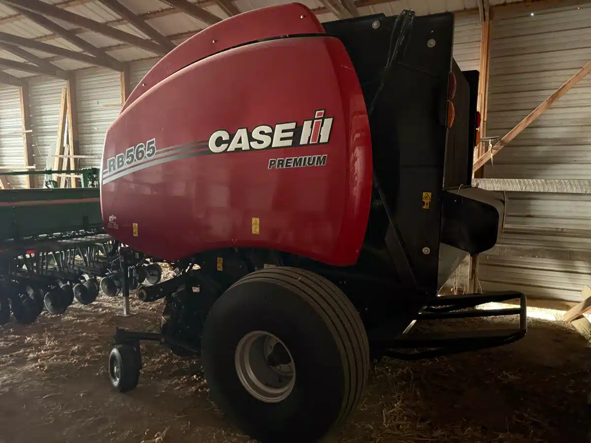 Gallery image 2 for 2023 Case IH RB565 Round Baler