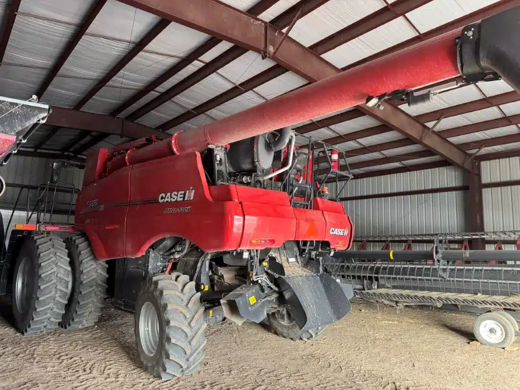 Gallery image 2 for 2023 Case IH 7250 Combine
