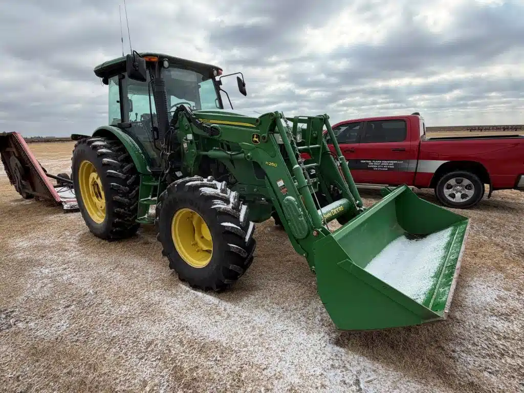2015 John Deere 6140D Tractor