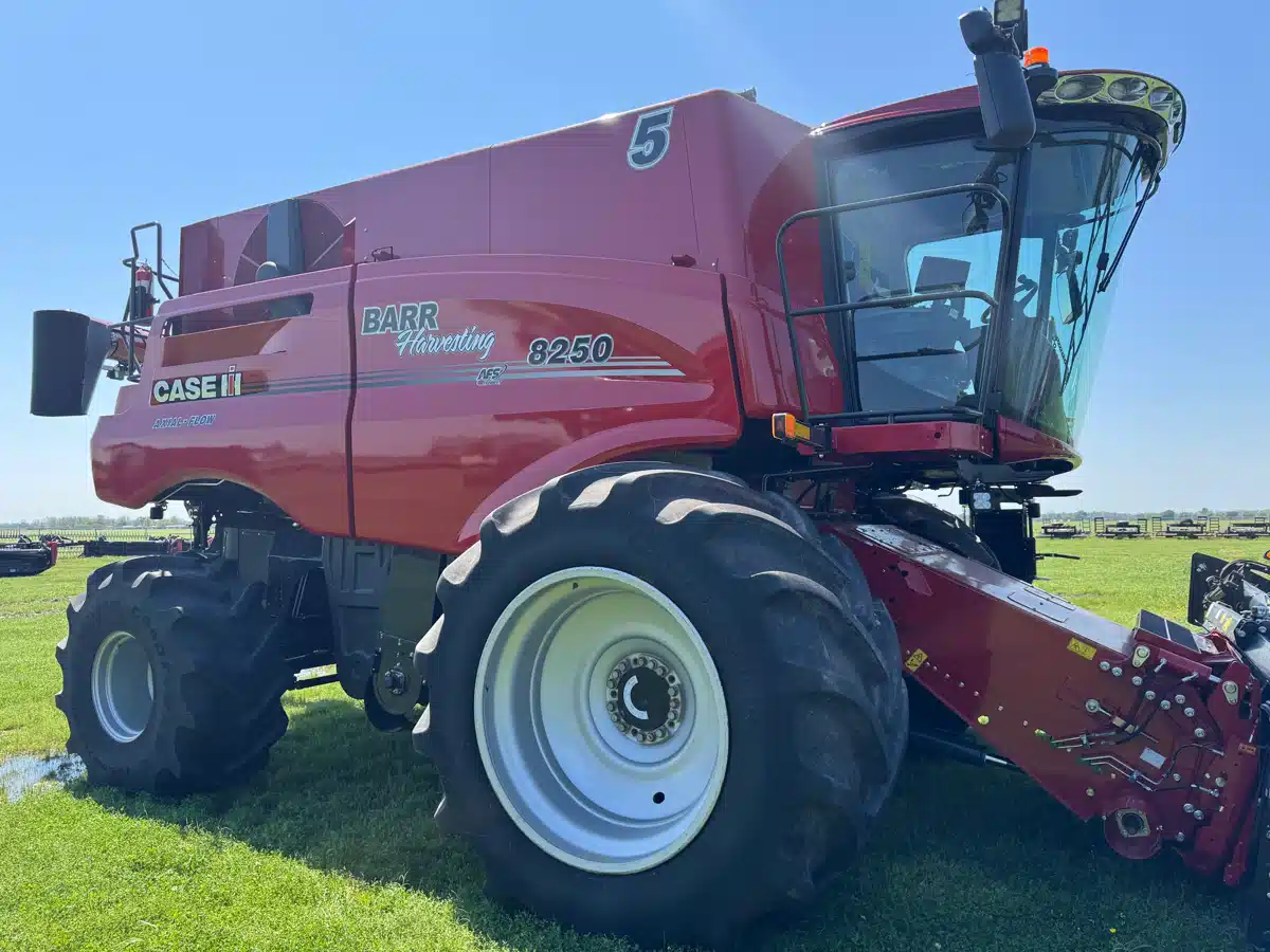 Gallery image 1 for 2024 Case IH 8250 Combine