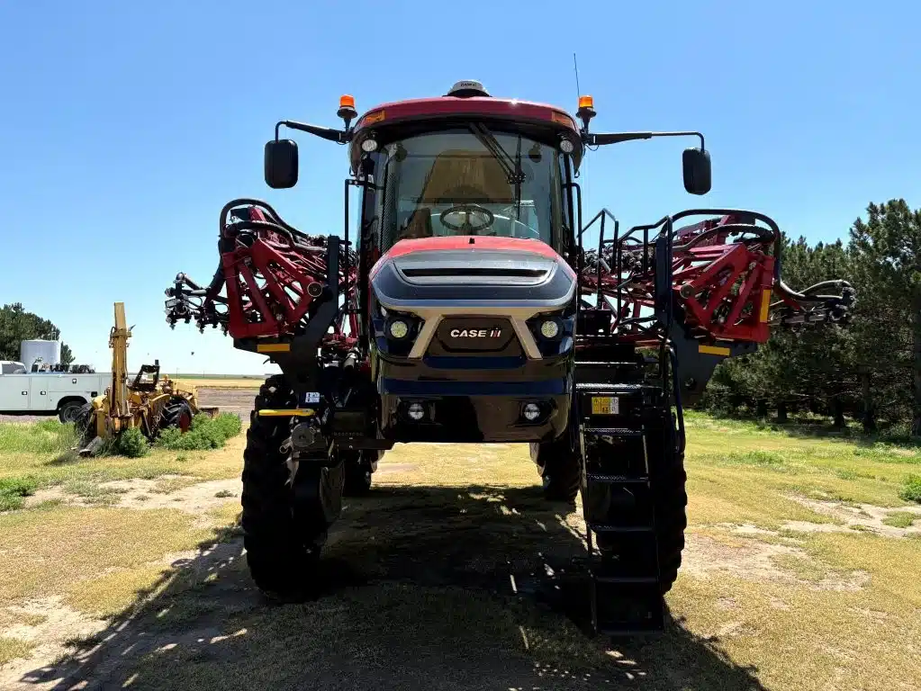 Gallery image 2 for 2024 Case IH Patriot 4350 Sprayer - Self Propelled