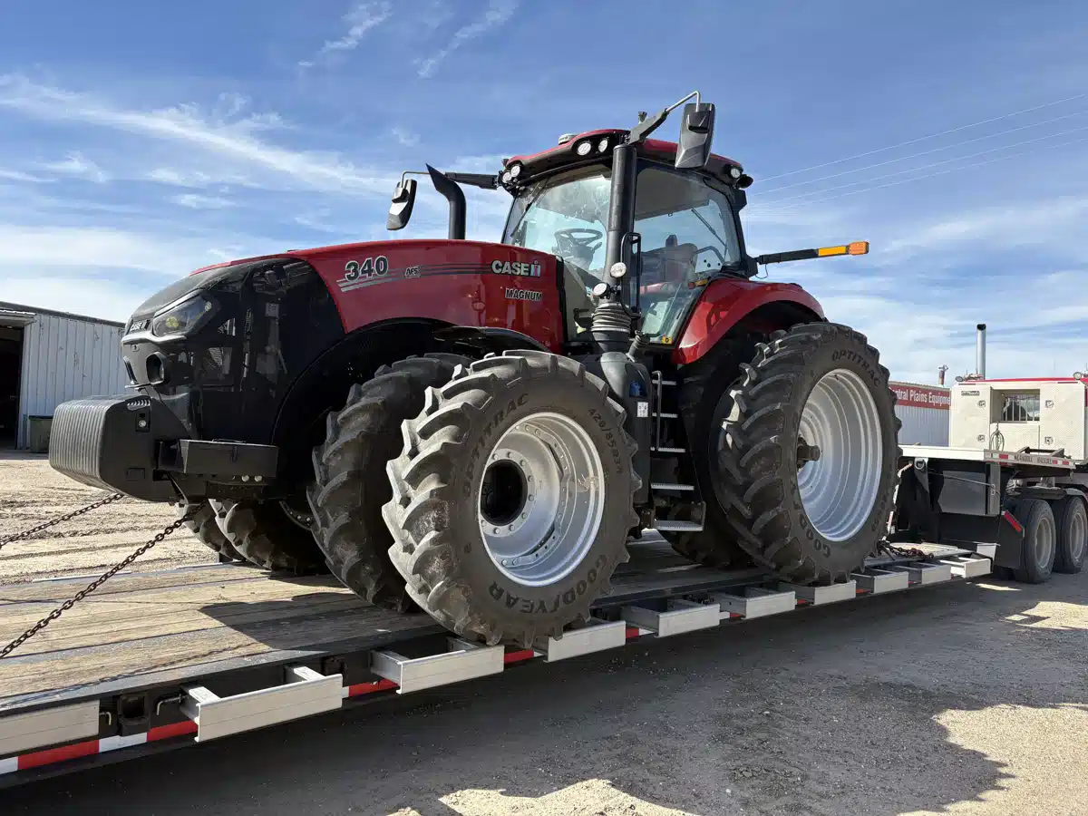 Photo de la Galerie 1 pour 2023 Case IH MAGNUM 340 Tracteur
