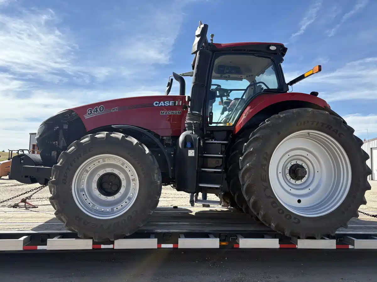 Photo de la Galerie 2 pour 2023 Case IH MAGNUM 340 Tracteur