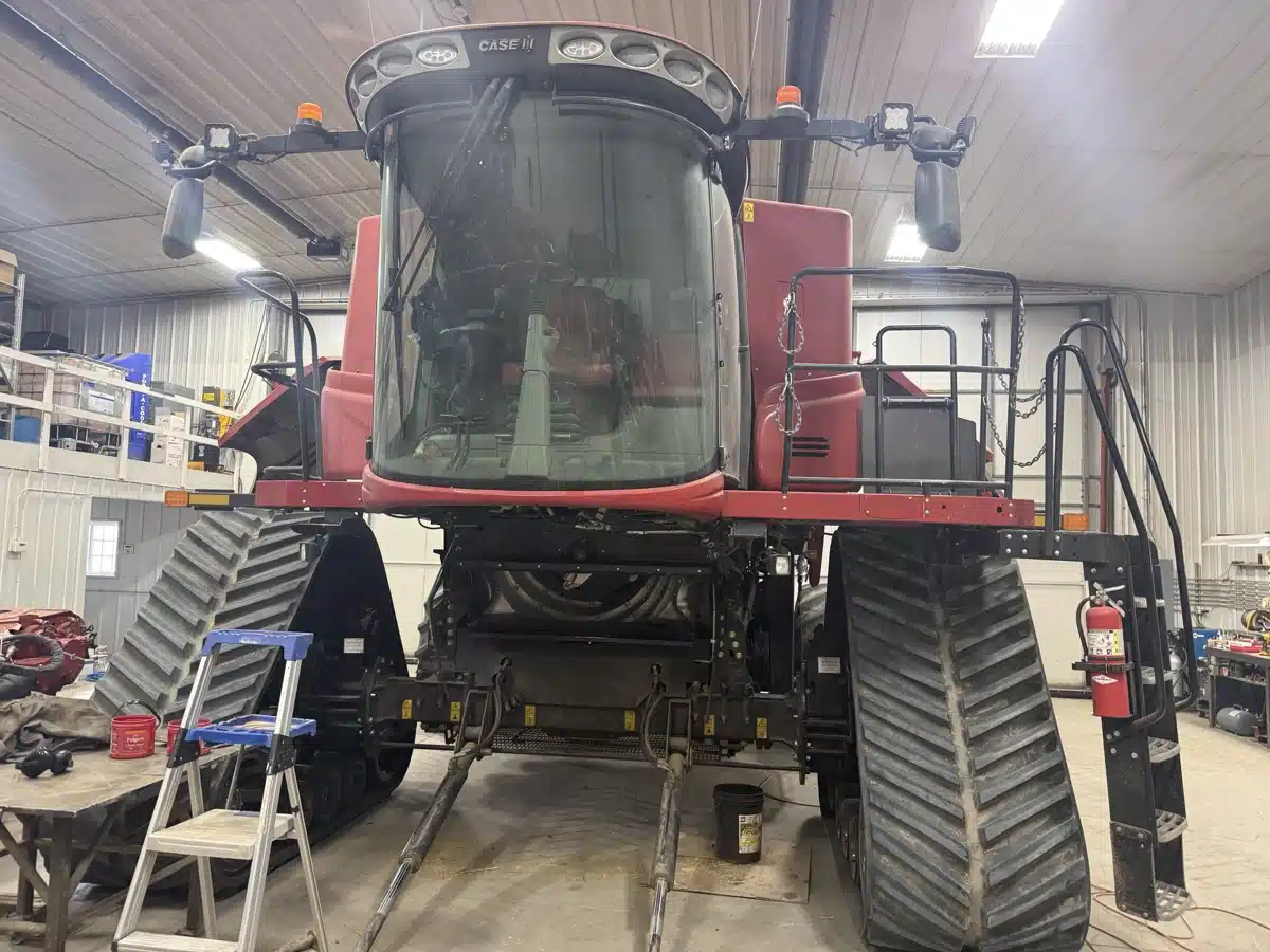 Gallery image 2 for 2021 Case IH 8250 Combine