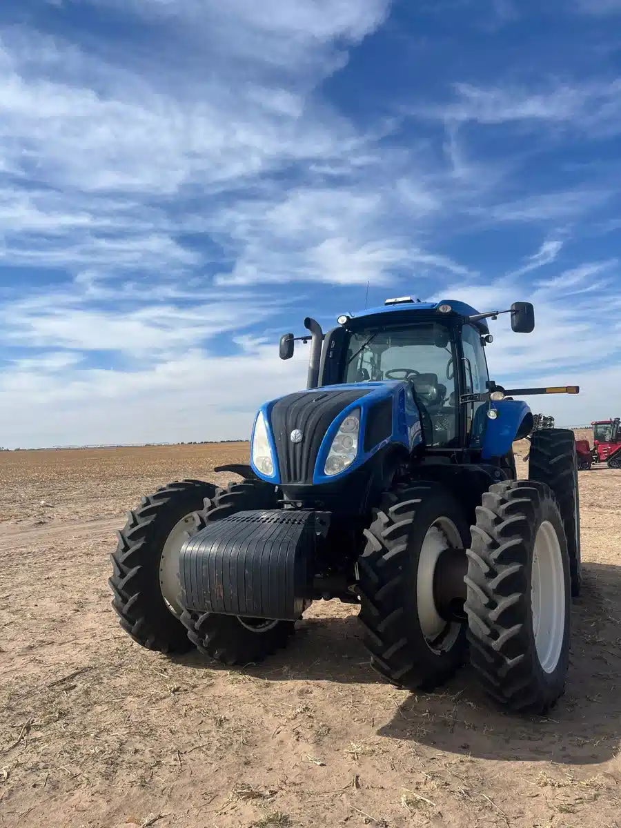 Gallery image 2 for 2012 New Holland T8.390 Tractor