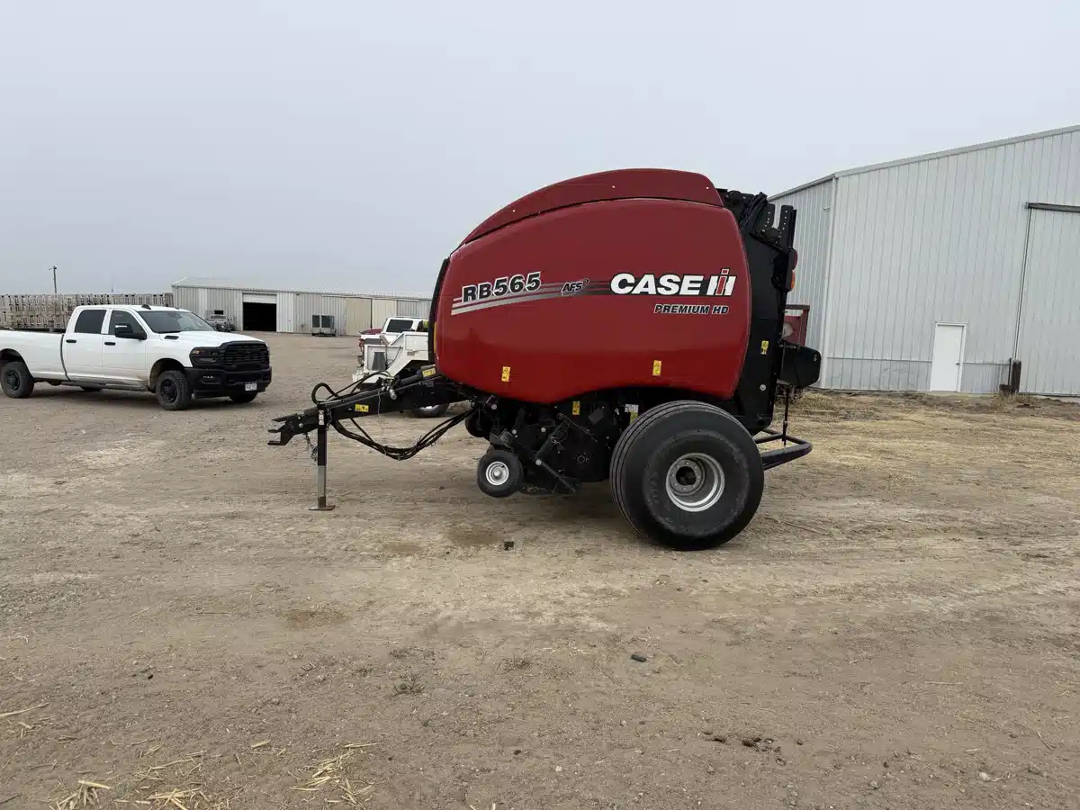 Gallery image 2 for 2023 Case IH RB565 Round Baler